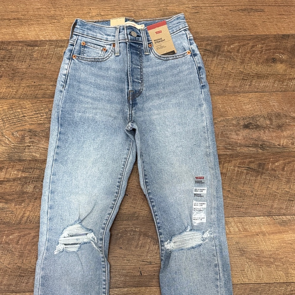 Levi's Women's High Rise Light Blue Jeans